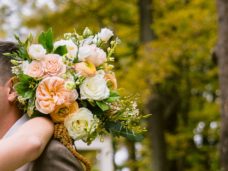Your Practical Guide to DIY Wedding Flowers
